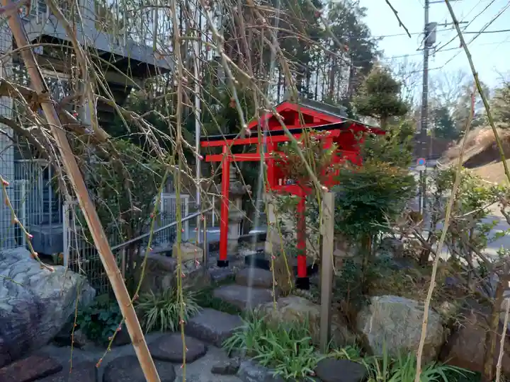 稲荷神社(あざみ野)の鳥居