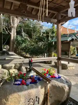 都波岐奈加等神社の{uncategorized: "未分類", other: "その他", undefined: "問題あり", building: "その他建物", grave: "お墓", sacred_gate: "鳥居", guardian: "狛犬", statue: "像", buddha: "仏像", history: "歴史", nature: "自然", garden: "庭園", animal: "動物", pagoda: "塔", temizu: "手水舎", mountain_gate: "山門・神門", sanctuary: "本殿・本堂", subordinate: "末社・摂社", art: "芸術", scenery: "景色", jizo: "地蔵", ema: "絵馬", goshuin: "御朱印", omikuji: "おみくじ", items: "授与品その他", amulet: "お守り", goshuincho: "御朱印帳", eats: "食事", festival: "お祭り", votive_dance: "神楽", shichigosan: "七五三参", wedding: "結婚式", experience: "体験その他", initially: "初詣", around: "周辺", anti_infection: "感染症対策"}