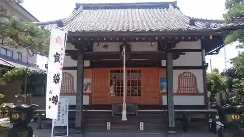 良観寺の本殿・本堂