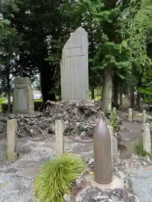 新橋浅間神社の{uncategorized: "未分類", other: "その他", undefined: "問題あり", building: "その他建物", grave: "お墓", sacred_gate: "鳥居", guardian: "狛犬", statue: "像", buddha: "仏像", history: "歴史", nature: "自然", garden: "庭園", animal: "動物", pagoda: "塔", temizu: "手水舎", mountain_gate: "山門・神門", sanctuary: "本殿・本堂", subordinate: "末社・摂社", art: "芸術", scenery: "景色", jizo: "地蔵", ema: "絵馬", goshuin: "御朱印", omikuji: "おみくじ", items: "授与品その他", amulet: "お守り", goshuincho: "御朱印帳", eats: "食事", festival: "お祭り", votive_dance: "神楽", shichigosan: "七五三参", wedding: "結婚式", experience: "体験その他", initially: "初詣", around: "周辺", anti_infection: "感染症対策"}