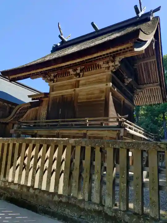 大神山神社本宮の{uncategorized: "未分類", other: "その他", undefined: "問題あり", building: "その他建物", grave: "お墓", sacred_gate: "鳥居", guardian: "狛犬", statue: "像", buddha: "仏像", history: "歴史", nature: "自然", garden: "庭園", animal: "動物", pagoda: "塔", temizu: "手水舎", mountain_gate: "山門・神門", sanctuary: "本殿・本堂", subordinate: "末社・摂社", art: "芸術", scenery: "景色", jizo: "地蔵", ema: "絵馬", goshuin: "御朱印", omikuji: "おみくじ", items: "授与品その他", amulet: "お守り", goshuincho: "御朱印帳", eats: "食事", festival: "お祭り", votive_dance: "神楽", shichigosan: "七五三参", wedding: "結婚式", experience: "体験その他", initially: "初詣", around: "周辺", anti_infection: "感染症対策"}