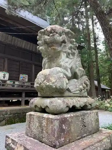 河口浅間神社の狛犬