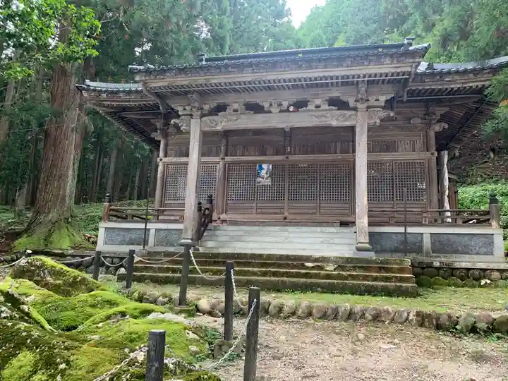鳩谷八幡神社の本殿・本堂