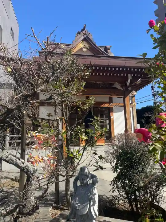 太上神社の{uncategorized: "未分類", other: "その他", undefined: "問題あり", building: "その他建物", grave: "お墓", sacred_gate: "鳥居", guardian: "狛犬", statue: "像", buddha: "仏像", history: "歴史", nature: "自然", garden: "庭園", animal: "動物", pagoda: "塔", temizu: "手水舎", mountain_gate: "山門・神門", sanctuary: "本殿・本堂", subordinate: "末社・摂社", art: "芸術", scenery: "景色", jizo: "地蔵", ema: "絵馬", goshuin: "御朱印", omikuji: "おみくじ", items: "授与品その他", amulet: "お守り", goshuincho: "御朱印帳", eats: "食事", festival: "お祭り", votive_dance: "神楽", shichigosan: "七五三参", wedding: "結婚式", experience: "体験その他", initially: "初詣", around: "周辺", anti_infection: "感染症対策"}