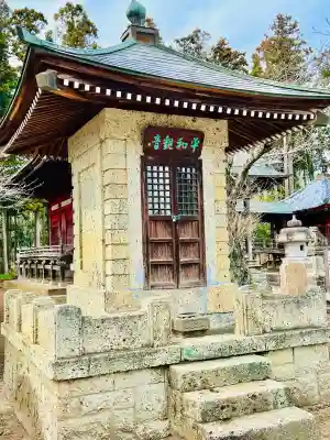 城興寺（延生地蔵尊）の{uncategorized: "未分類", other: "その他", undefined: "問題あり", building: "その他建物", grave: "お墓", sacred_gate: "鳥居", guardian: "狛犬", statue: "像", buddha: "仏像", history: "歴史", nature: "自然", garden: "庭園", animal: "動物", pagoda: "塔", temizu: "手水舎", mountain_gate: "山門・神門", sanctuary: "本殿・本堂", subordinate: "末社・摂社", art: "芸術", scenery: "景色", jizo: "地蔵", ema: "絵馬", goshuin: "御朱印", omikuji: "おみくじ", items: "授与品その他", amulet: "お守り", goshuincho: "御朱印帳", eats: "食事", festival: "お祭り", votive_dance: "神楽", shichigosan: "七五三参", wedding: "結婚式", experience: "体験その他", initially: "初詣", around: "周辺", anti_infection: "感染症対策"}