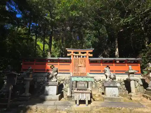 八阪神社（大神神社末社）・大峯社（大神神社雑社）・賃長社（大神神社雑社）・金比羅社（大神神社雑社）(奈良県)