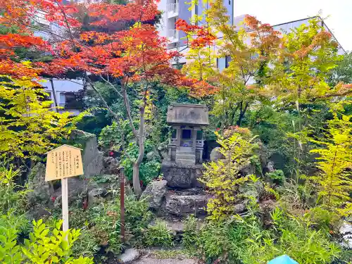 善知鳥神社の末社