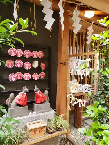 五十稲荷神社(栄寿稲荷神社)の末社