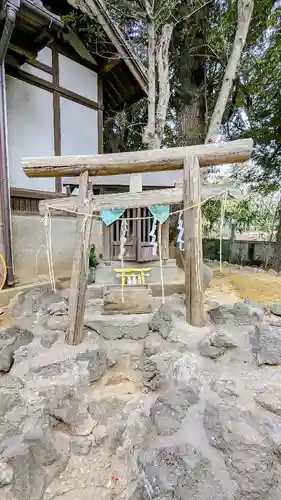 厳嶋神社の末社