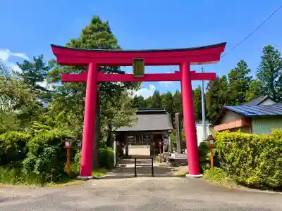 薬萊神社(里宮）の{uncategorized: "未分類", other: "その他", undefined: "問題あり", building: "その他建物", grave: "お墓", sacred_gate: "鳥居", guardian: "狛犬", statue: "像", buddha: "仏像", history: "歴史", nature: "自然", garden: "庭園", animal: "動物", pagoda: "塔", temizu: "手水舎", mountain_gate: "山門・神門", sanctuary: "本殿・本堂", subordinate: "末社・摂社", art: "芸術", scenery: "景色", jizo: "地蔵", ema: "絵馬", goshuin: "御朱印", omikuji: "おみくじ", items: "授与品その他", amulet: "お守り", goshuincho: "御朱印帳", eats: "食事", festival: "お祭り", votive_dance: "神楽", shichigosan: "七五三参", wedding: "結婚式", experience: "体験その他", initially: "初詣", around: "周辺", anti_infection: "感染症対策"}