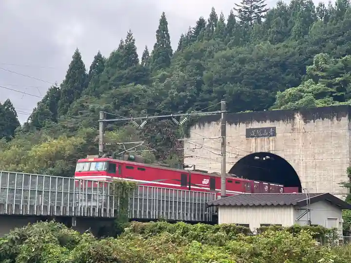 トンネル神社(青森県)