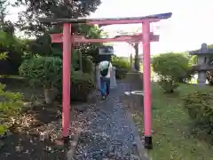 上郷町稲荷神社(横浜霊園内)(神奈川県)