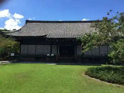 勧修寺の本殿・本堂