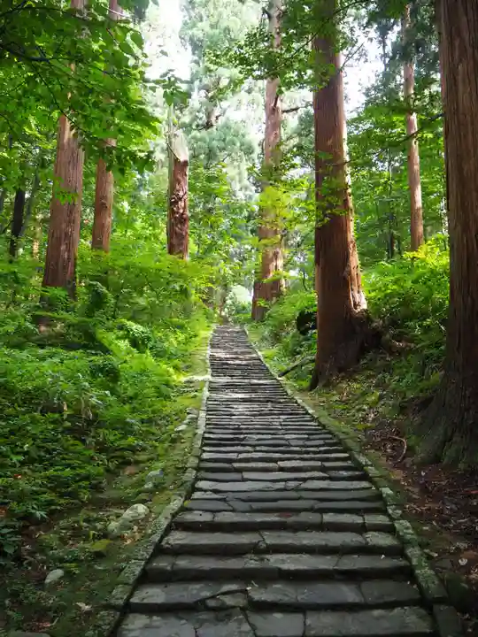 出羽神社(出羽三山神社)~三神合祭殿~のその他建物