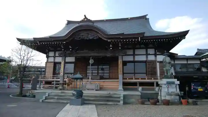 東漸寺の本殿・本堂