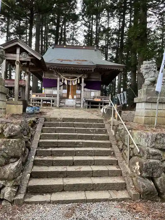 坪沼八幡神社の本殿