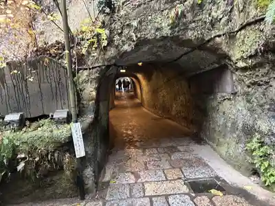 銭洗弁財天宇賀福神社(神奈川県)