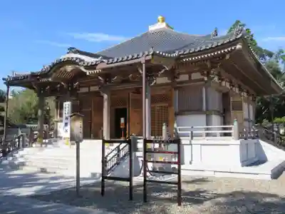 成田山新勝寺の本殿・本堂