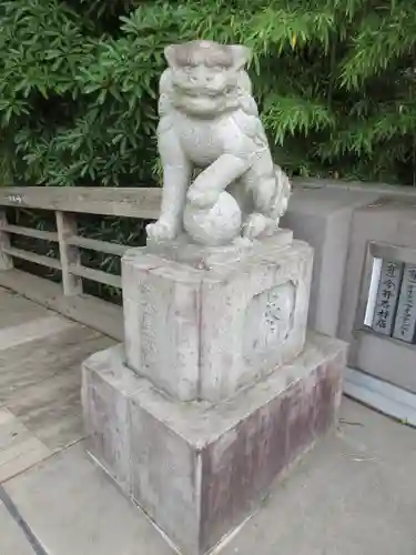 來宮神社の狛犬