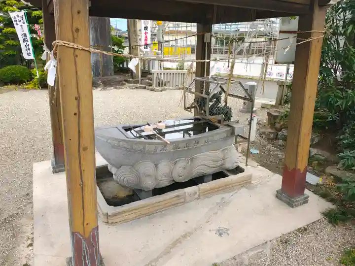 湯殿山神社の{uncategorized: "未分類", other: "その他", undefined: "問題あり", building: "その他建物", grave: "お墓", sacred_gate: "鳥居", guardian: "狛犬", statue: "像", buddha: "仏像", history: "歴史", nature: "自然", garden: "庭園", animal: "動物", pagoda: "塔", temizu: "手水舎", mountain_gate: "山門・神門", sanctuary: "本殿・本堂", subordinate: "末社・摂社", art: "芸術", scenery: "景色", jizo: "地蔵", ema: "絵馬", goshuin: "御朱印", omikuji: "おみくじ", items: "授与品その他", amulet: "お守り", goshuincho: "御朱印帳", eats: "食事", festival: "お祭り", votive_dance: "神楽", shichigosan: "七五三参", wedding: "結婚式", experience: "体験その他", initially: "初詣", around: "周辺", anti_infection: "感染症対策"}