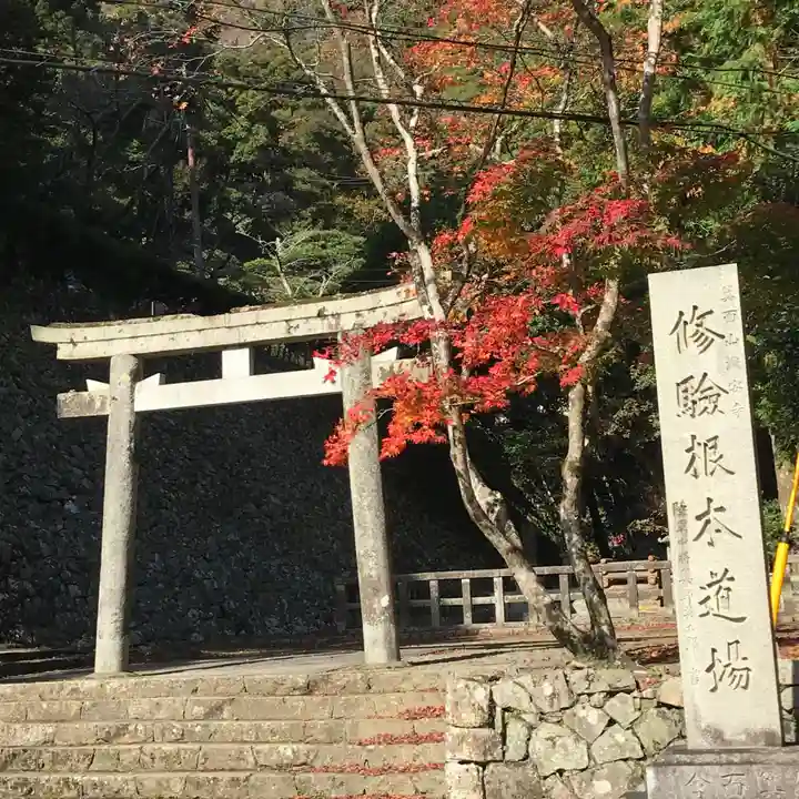 瀧安寺の鳥居