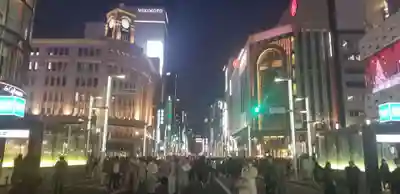 三囲神社銀座摂社の周辺