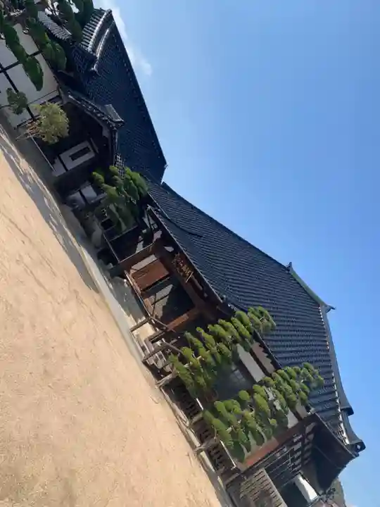 芦樵寺の本殿・本堂