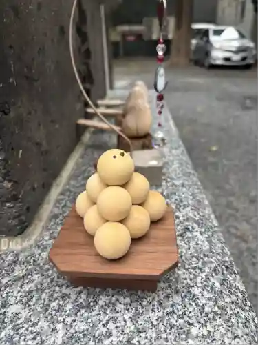 札幌諏訪神社の像