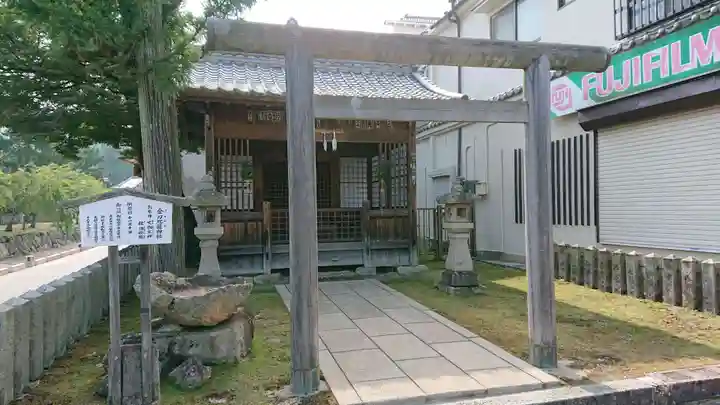 金刀比羅神社の鳥居