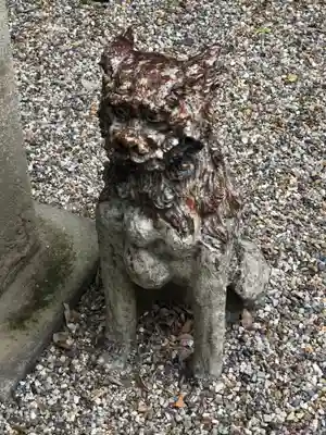 三輪神社の狛犬