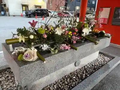 生田神社の{uncategorized: "未分類", other: "その他", undefined: "問題あり", building: "その他建物", grave: "お墓", sacred_gate: "鳥居", guardian: "狛犬", statue: "像", buddha: "仏像", history: "歴史", nature: "自然", garden: "庭園", animal: "動物", pagoda: "塔", temizu: "手水舎", mountain_gate: "山門・神門", sanctuary: "本殿・本堂", subordinate: "末社・摂社", art: "芸術", scenery: "景色", jizo: "地蔵", ema: "絵馬", goshuin: "御朱印", omikuji: "おみくじ", items: "授与品その他", amulet: "お守り", goshuincho: "御朱印帳", eats: "食事", festival: "お祭り", votive_dance: "神楽", shichigosan: "七五三参", wedding: "結婚式", experience: "体験その他", initially: "初詣", around: "周辺", anti_infection: "感染症対策"}