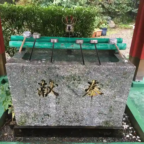 加紫久利神社の手水舎