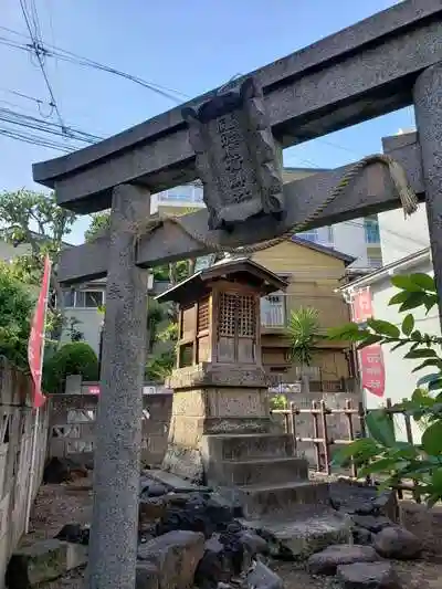 福徳稲荷神社の鳥居