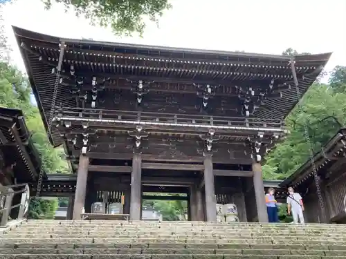 伊奈波神社の山門