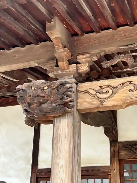 本源寺の{uncategorized: "未分類", other: "その他", undefined: "問題あり", building: "その他建物", grave: "お墓", sacred_gate: "鳥居", guardian: "狛犬", statue: "像", buddha: "仏像", history: "歴史", nature: "自然", garden: "庭園", animal: "動物", pagoda: "塔", temizu: "手水舎", mountain_gate: "山門・神門", sanctuary: "本殿・本堂", subordinate: "末社・摂社", art: "芸術", scenery: "景色", jizo: "地蔵", ema: "絵馬", goshuin: "御朱印", omikuji: "おみくじ", items: "授与品その他", amulet: "お守り", goshuincho: "御朱印帳", eats: "食事", festival: "お祭り", votive_dance: "神楽", shichigosan: "七五三参", wedding: "結婚式", experience: "体験その他", initially: "初詣", around: "周辺", anti_infection: "感染症対策"}