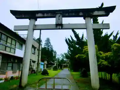 諏訪神社の鳥居
