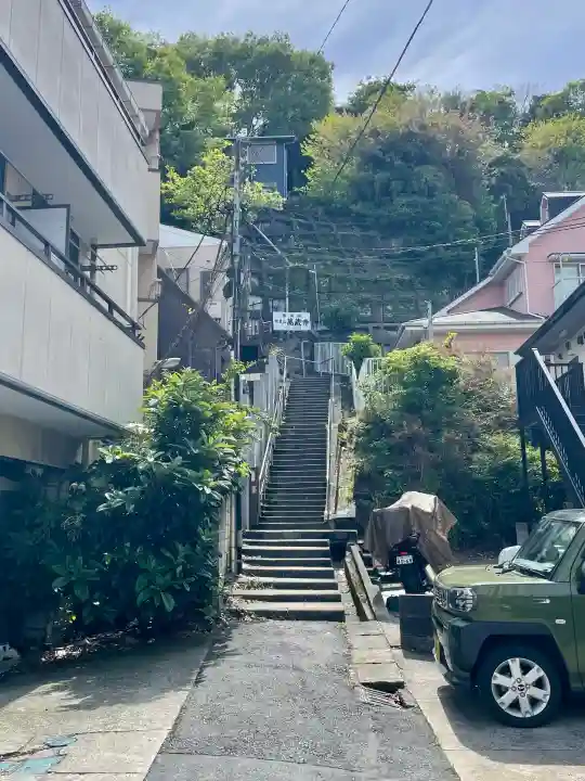 萬藏寺の{uncategorized: "未分類", other: "その他", undefined: "問題あり", building: "その他建物", grave: "お墓", sacred_gate: "鳥居", guardian: "狛犬", statue: "像", buddha: "仏像", history: "歴史", nature: "自然", garden: "庭園", animal: "動物", pagoda: "塔", temizu: "手水舎", mountain_gate: "山門・神門", sanctuary: "本殿・本堂", subordinate: "末社・摂社", art: "芸術", scenery: "景色", jizo: "地蔵", ema: "絵馬", goshuin: "御朱印", omikuji: "おみくじ", items: "授与品その他", amulet: "お守り", goshuincho: "御朱印帳", eats: "食事", festival: "お祭り", votive_dance: "神楽", shichigosan: "七五三参", wedding: "結婚式", experience: "体験その他", initially: "初詣", around: "周辺", anti_infection: "感染症対策"}