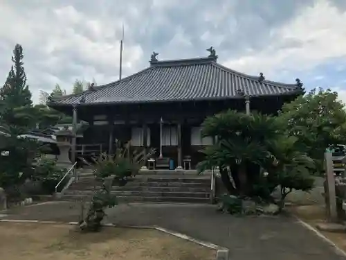 長福寺の本殿