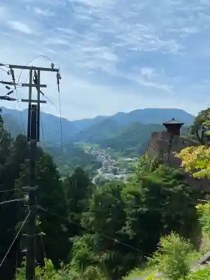 宝珠山 立石寺の{uncategorized: "未分類", other: "その他", undefined: "問題あり", building: "その他建物", grave: "お墓", sacred_gate: "鳥居", guardian: "狛犬", statue: "像", buddha: "仏像", history: "歴史", nature: "自然", garden: "庭園", animal: "動物", pagoda: "塔", temizu: "手水舎", mountain_gate: "山門・神門", sanctuary: "本殿・本堂", subordinate: "末社・摂社", art: "芸術", scenery: "景色", jizo: "地蔵", ema: "絵馬", goshuin: "御朱印", omikuji: "おみくじ", items: "授与品その他", amulet: "お守り", goshuincho: "御朱印帳", eats: "食事", festival: "お祭り", votive_dance: "神楽", shichigosan: "七五三参", wedding: "結婚式", experience: "体験その他", initially: "初詣", around: "周辺", anti_infection: "感染症対策"}