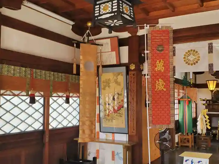 三石神社の本殿・本堂