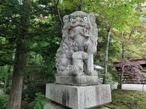 遠軽神社の狛犬