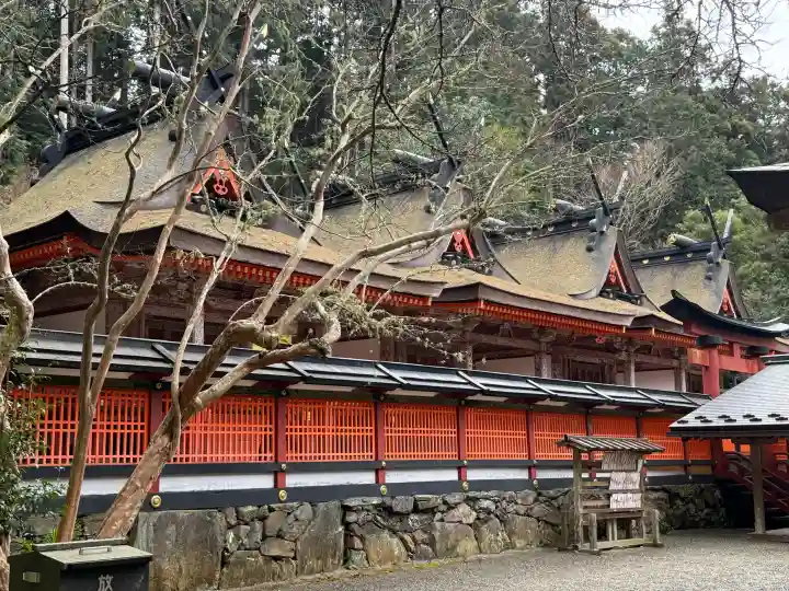 丹生都比売神社の{uncategorized: "未分類", other: "その他", undefined: "問題あり", building: "その他建物", grave: "お墓", sacred_gate: "鳥居", guardian: "狛犬", statue: "像", buddha: "仏像", history: "歴史", nature: "自然", garden: "庭園", animal: "動物", pagoda: "塔", temizu: "手水舎", mountain_gate: "山門・神門", sanctuary: "本殿・本堂", subordinate: "末社・摂社", art: "芸術", scenery: "景色", jizo: "地蔵", ema: "絵馬", goshuin: "御朱印", omikuji: "おみくじ", items: "授与品その他", amulet: "お守り", goshuincho: "御朱印帳", eats: "食事", festival: "お祭り", votive_dance: "神楽", shichigosan: "七五三参", wedding: "結婚式", experience: "体験その他", initially: "初詣", around: "周辺", anti_infection: "感染症対策"}