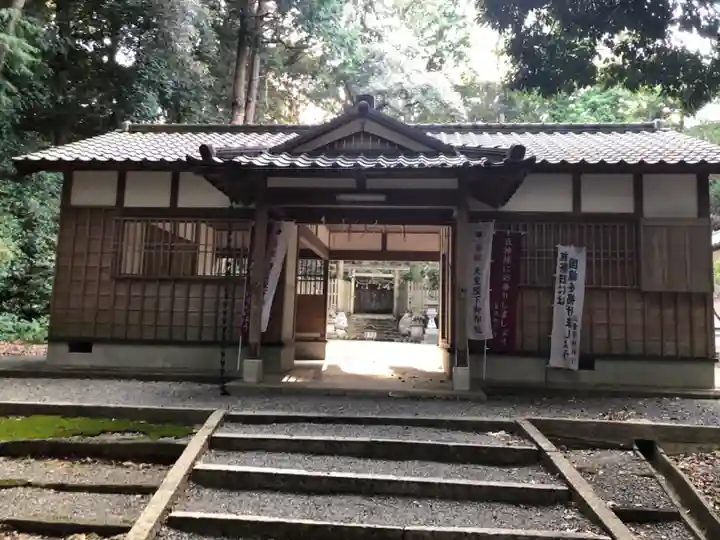 阿射加神社の山門・神門