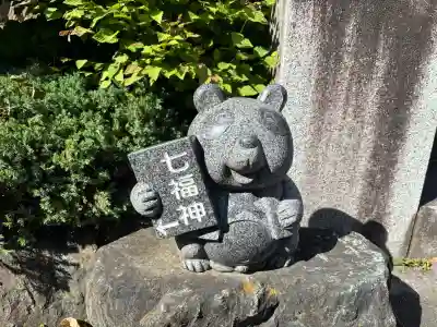中野沼袋氷川神社の{uncategorized: "未分類", other: "その他", undefined: "問題あり", building: "その他建物", grave: "お墓", sacred_gate: "鳥居", guardian: "狛犬", statue: "像", buddha: "仏像", history: "歴史", nature: "自然", garden: "庭園", animal: "動物", pagoda: "塔", temizu: "手水舎", mountain_gate: "山門・神門", sanctuary: "本殿・本堂", subordinate: "末社・摂社", art: "芸術", scenery: "景色", jizo: "地蔵", ema: "絵馬", goshuin: "御朱印", omikuji: "おみくじ", items: "授与品その他", amulet: "お守り", goshuincho: "御朱印帳", eats: "食事", festival: "お祭り", votive_dance: "神楽", shichigosan: "七五三参", wedding: "結婚式", experience: "体験その他", initially: "初詣", around: "周辺", anti_infection: "感染症対策"}