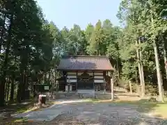 神明社の本殿