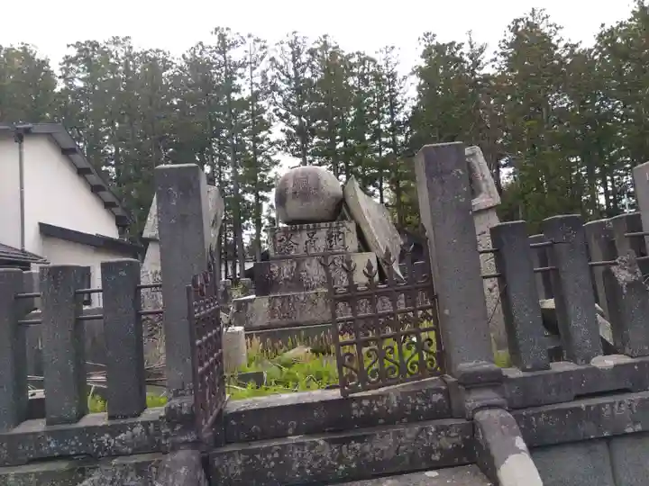 本誓寺(新潟県)