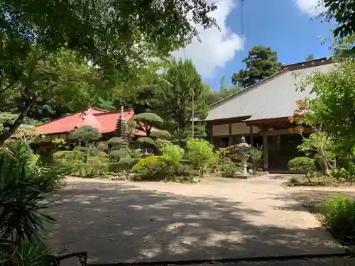 西雲寺の建物その他