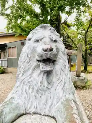 三囲神社の狛犬