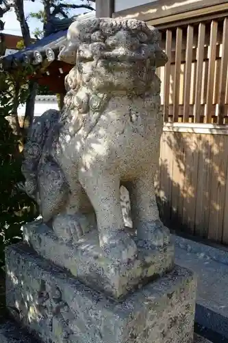 爲那都比古神社の狛犬