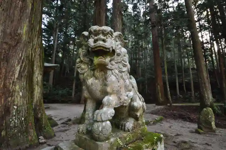 室生龍穴神社(奈良県)